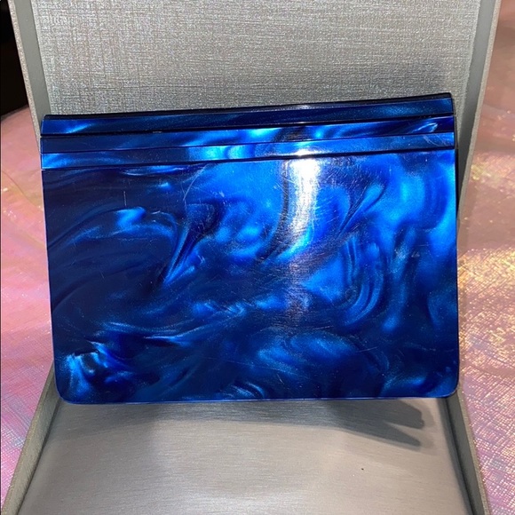 Hardcover Handbag - Picture 3 of 8